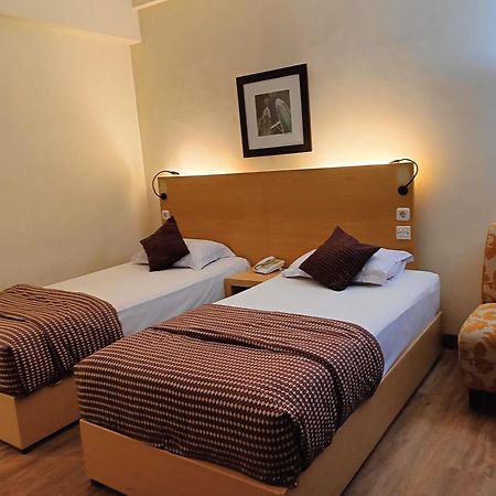 Lux Tychi Hotel Malang Eksteriør billede