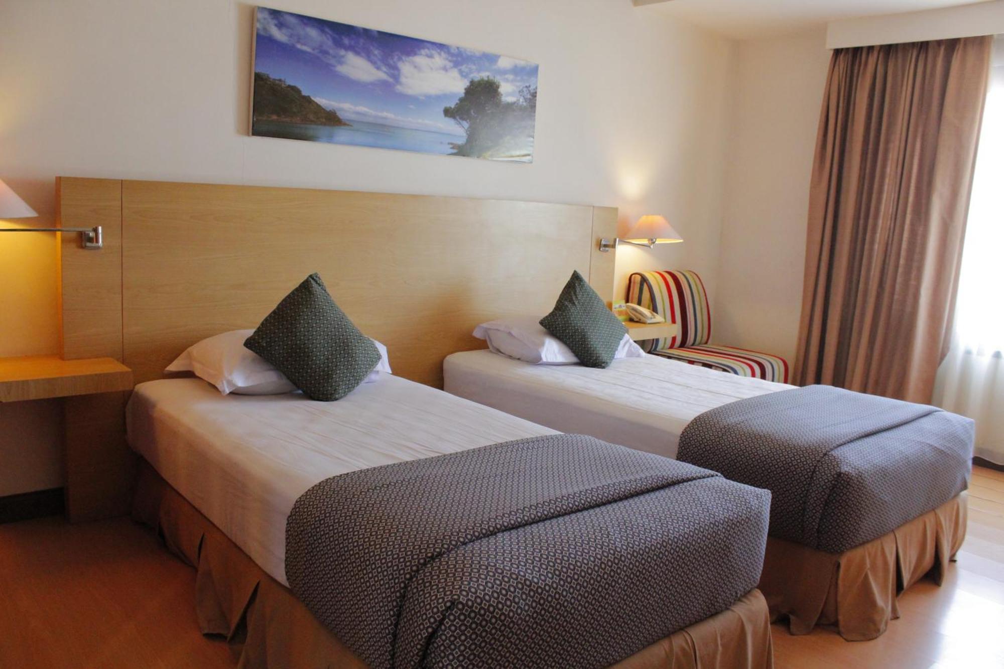 Lux Tychi Hotel Malang Eksteriør billede