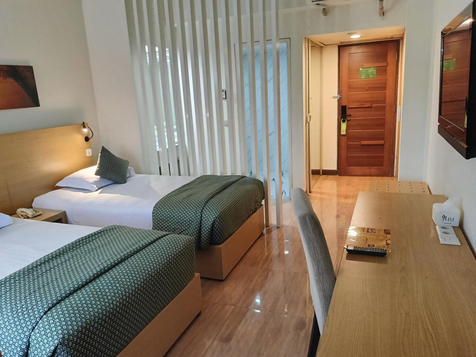 Lux Tychi Hotel Malang Eksteriør billede