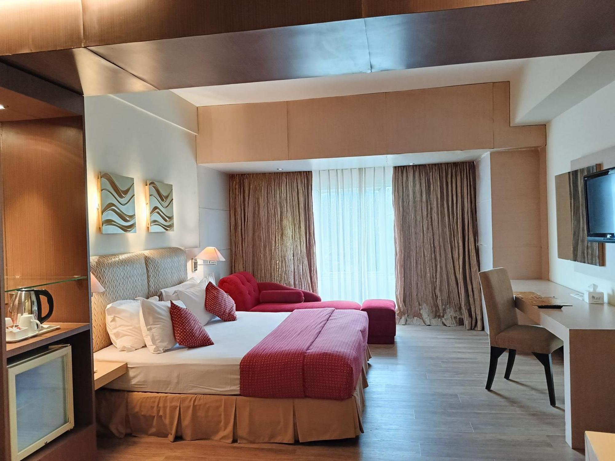 Lux Tychi Hotel Malang Eksteriør billede