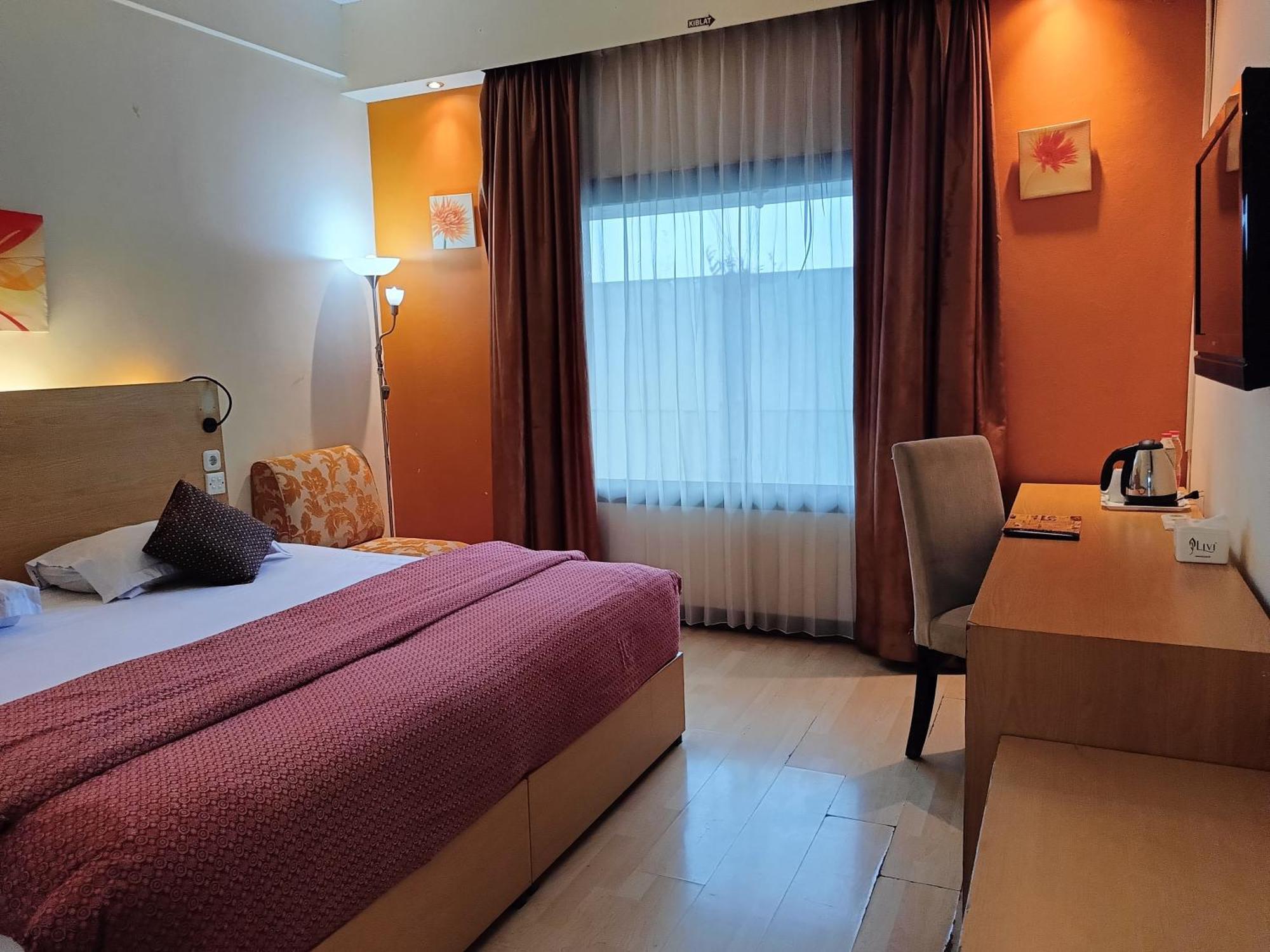 Lux Tychi Hotel Malang Eksteriør billede